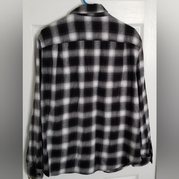 American Eagle Plaid " Shacket"  Sz- large.        Like New - Picture 5 of 6